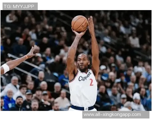 森林狼球员莱昂纳德米勒右手小拇指受伤两周后将进行复查