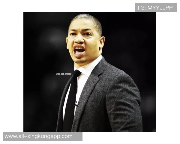 卢指导谈莱昂纳德恢复情况称好转明显但时间仍不确定 卢指导谈莱昂纳德恢复情况称好转明显但时间仍不确定