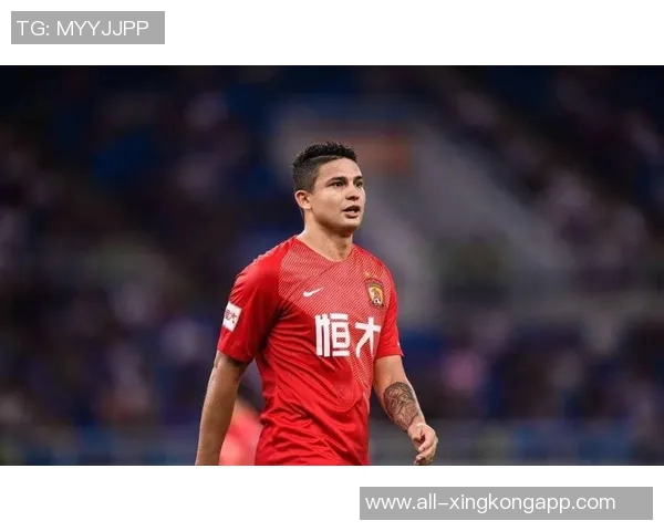 科尔强调稳健与基本功的重要性避免单手传球失误影响比赛表现 科尔强调稳健与基本功的重要性避免单手传球失误影响比赛表现