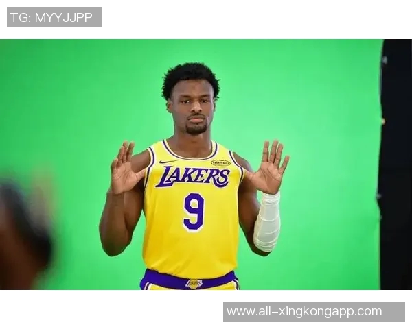 布朗尼谈比赛适应性提升对攻防战术掌握更加自如 布朗尼谈比赛适应性提升对攻防战术掌握更加自如