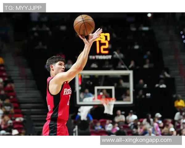 火箭争冠关键因素谢泼德近期表现亮眼场均17分助攻和防守俱佳 火箭争冠关键因素谢泼德近期表现亮眼场均17分助攻和防守俱佳