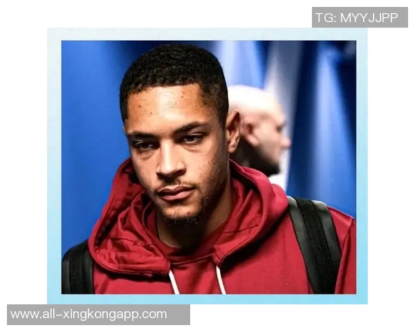 罗克谈回归巴西心态低落期待未来重返欧洲赛场再展雄风 罗克谈回归巴西心态低落期待未来重返欧洲赛场再展雄风